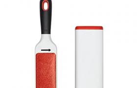 OXO Good Grips, Brosse anti-peluches pour vêtements FurLifter, Brosse auto-nettoyante anti-poil, 24 cm, Blanc, Orange OXO Good Grips, Brosse anti-peluches pour vêtements FurLifter, Brosse auto-nettoyante anti-poil, 24 cm, Blanc, Orange