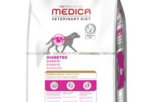 PetBalance Medica Croquettes chien Diabetes volaille & orge 8 kg PetBalance Medica Croquettes chien Diabetes volaille & orge 8 kg